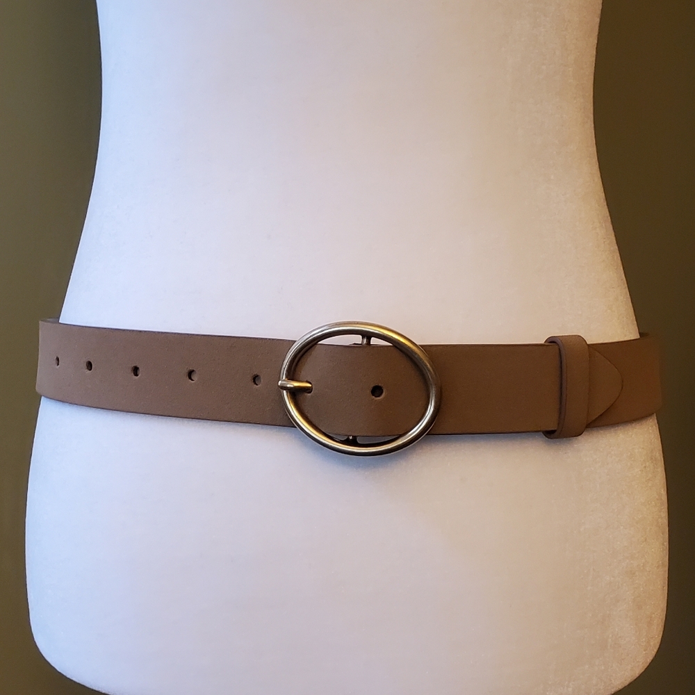 Faux Suede Belt Fall 22 EUC